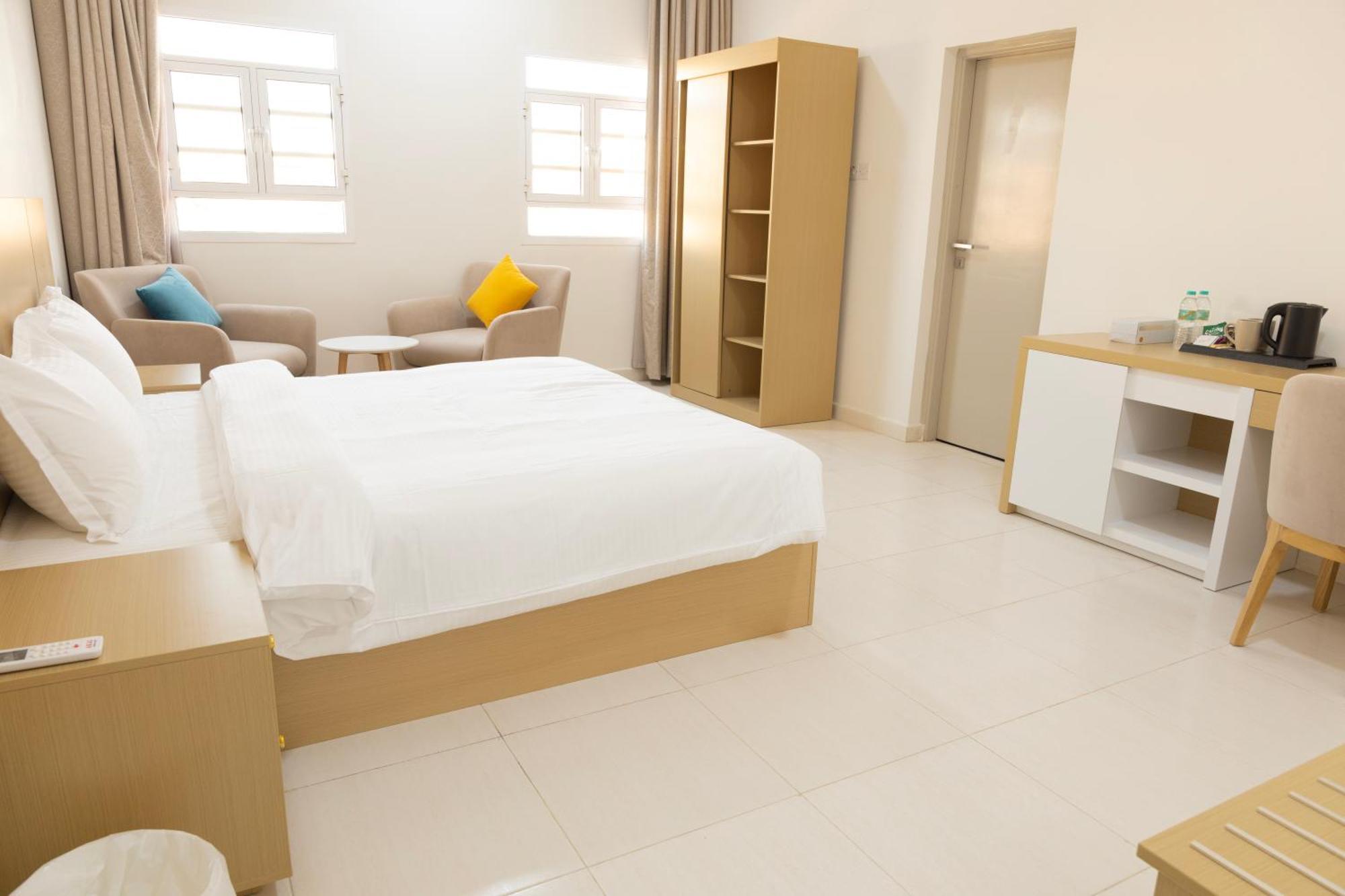Riviera Suites , Hotel Apartement Sur Dış mekan fotoğraf